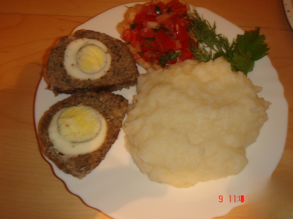 Meatloaf with mint and eggs