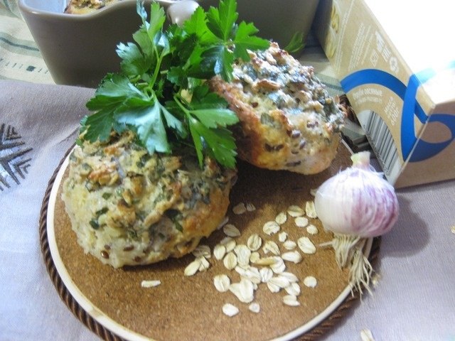 Eateries curd-trubnye buns with strategem