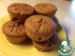 Muffins with cranberries