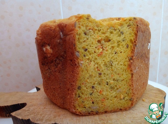 Морковный хлеб с семечками в хлебопечке