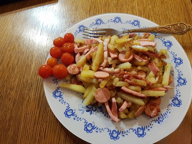 Roasted garlic potatoes