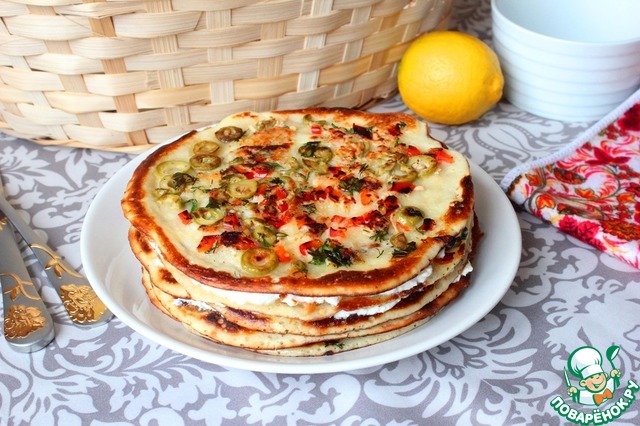 Cake of pancakes with pripek 
