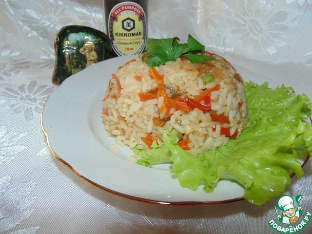 Rice with soy sauce and vegetables