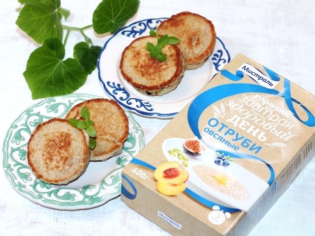 Pancakes from bran with mushroom pripek