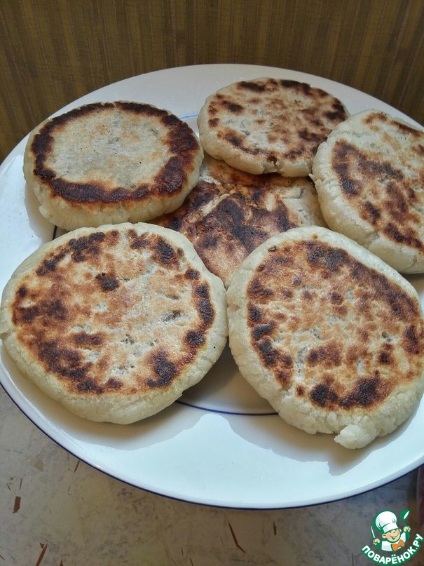 Rice cakes with nuts