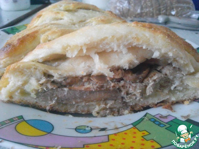 The pie with a triple-filling on the Annunciation