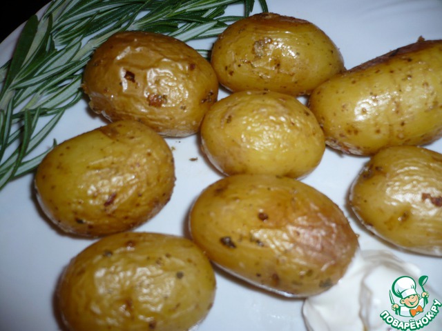 Картофель с розмарином