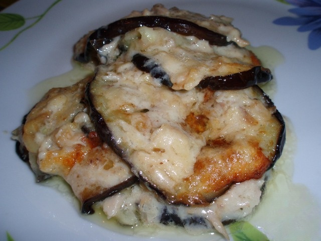 Eggplant with chicken and cheese