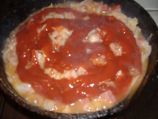 Cabbage stew with sausage