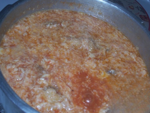 Чихирта из курицы, с помидорами и яйцом