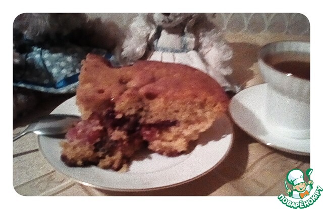 Oil cake with caramel fruits 