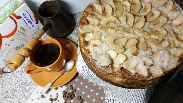 Яблочно-рисовый пирог