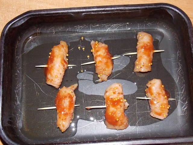 Рулетики с остро-сладкой начинкой