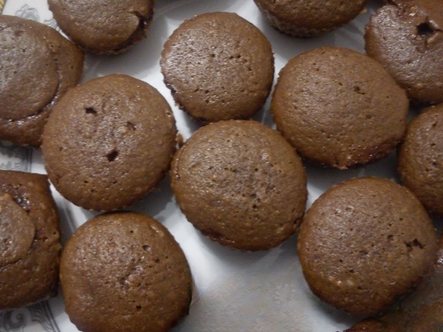 Chocolate cupcakes with cherry jam