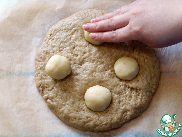 Portuguese Easter bread 