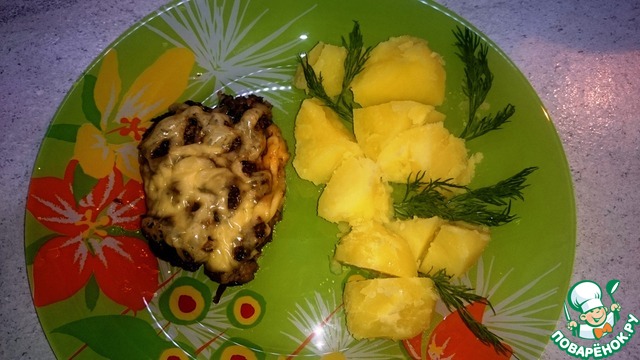 Pork escalope with dried plums