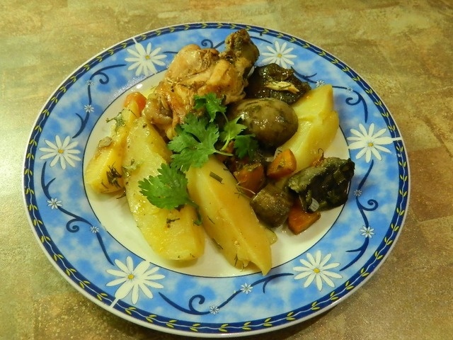 Курица в жаровне