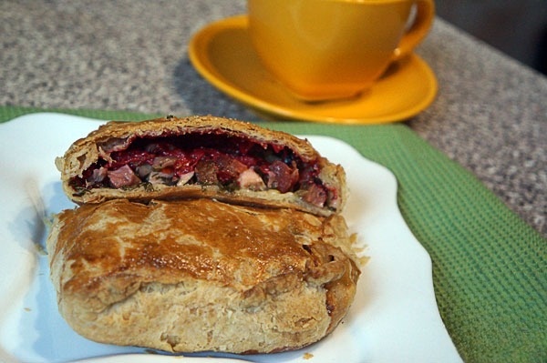 Closed pizza from puff pastry