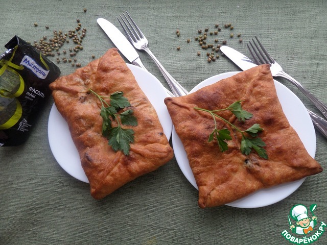 Пироги с машем и морской капустой