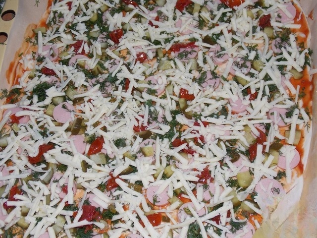 Пицца с огурцом