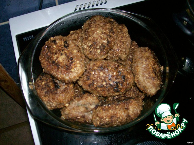 Minced zrazy with mushrooms