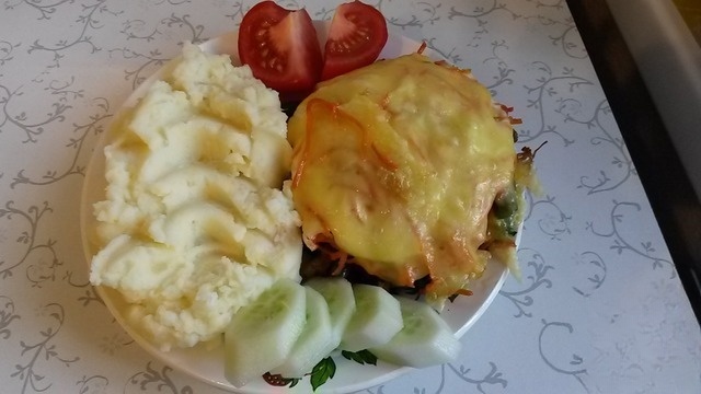 Мясо с морковью по-корейски