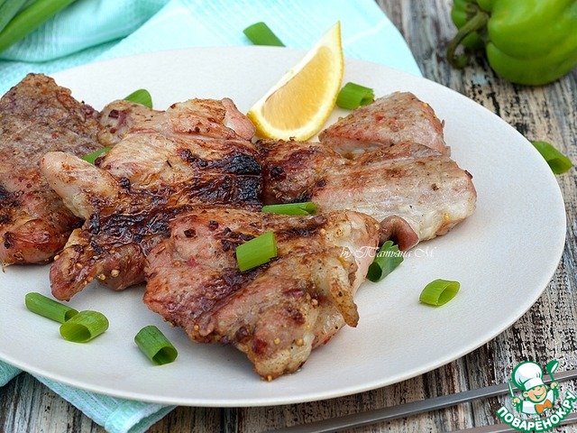 Pork shoulder grilled with cherry finish