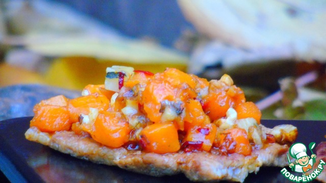 Steak with spicy honey pumpkin