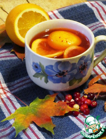 Cranberry tea with citrus