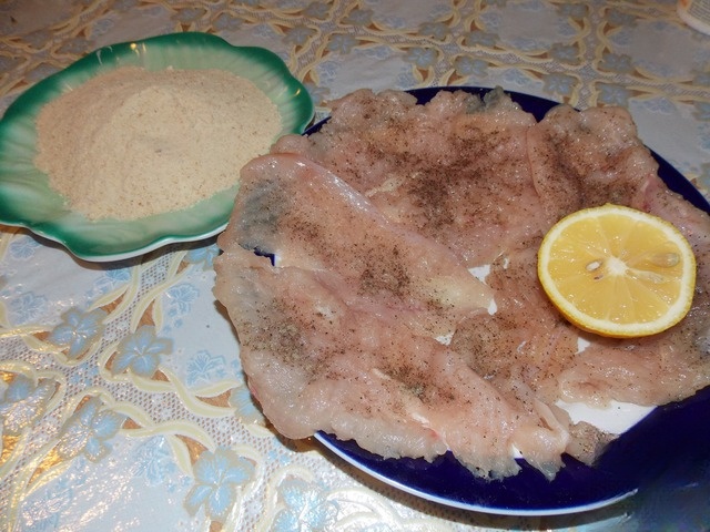 Жареное куриное филе в панировке