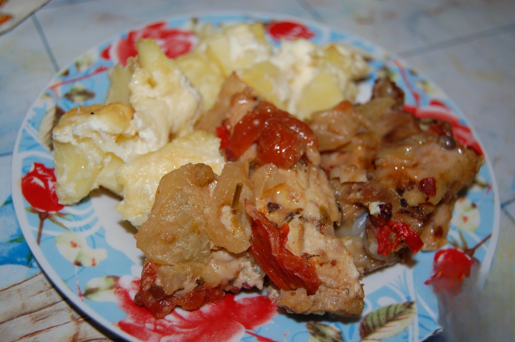 Свинина с брусникой