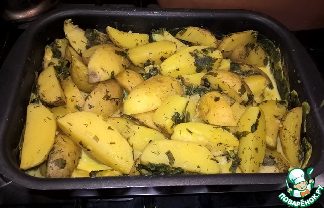 Молодой картофель, запеченный с куркумой