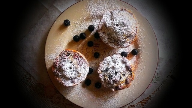 Muffins with Aronia and strawberries