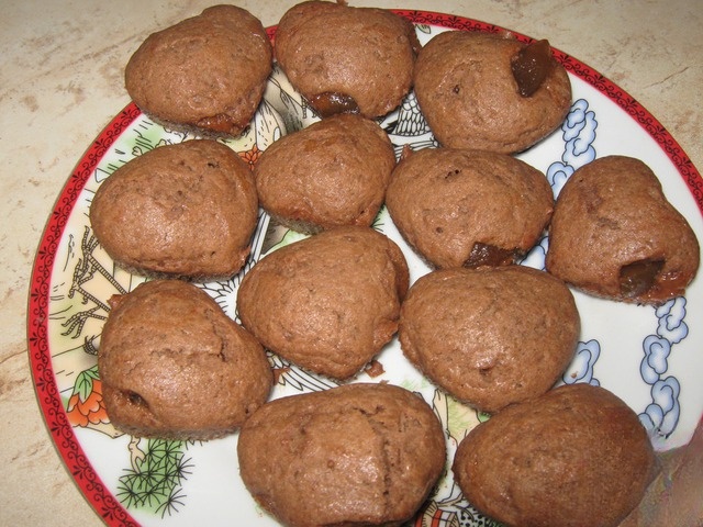 Chocolate muffins with jam