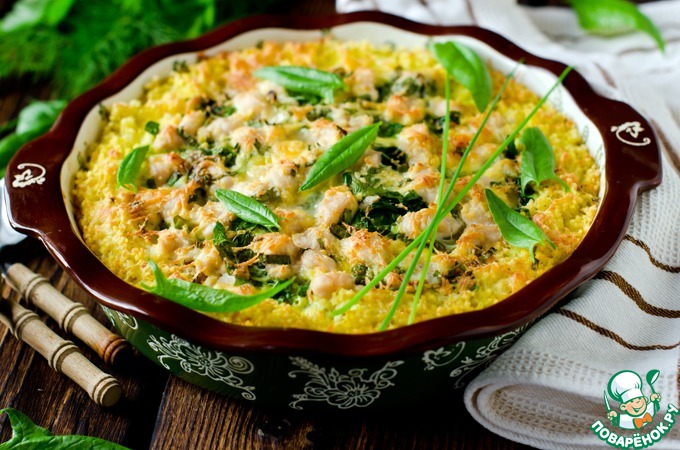 Millet pie with chicken and spinach