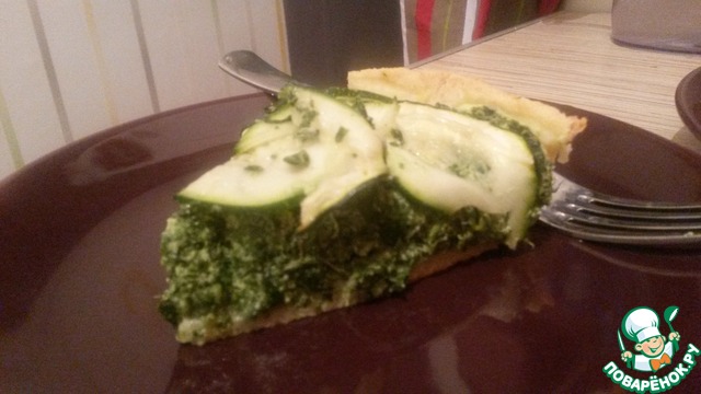 Киш со шпинатом, брынзой и цуккини