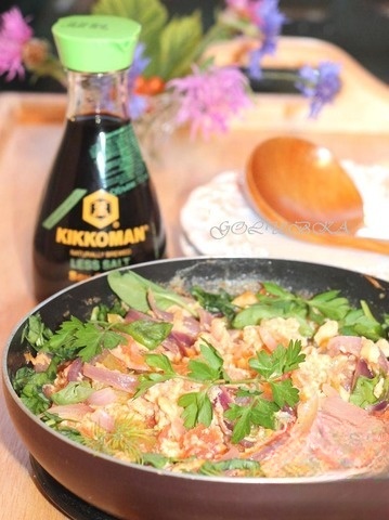 Scrambled eggs a La Basque