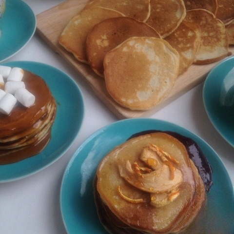 Orange-Apple fritters with cinnamon