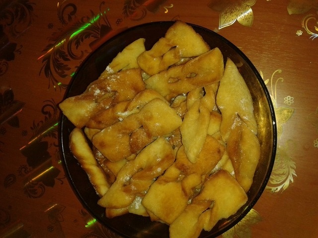 Хворост с коньяком