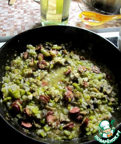 Рижот хорватский с горохом и колбасками