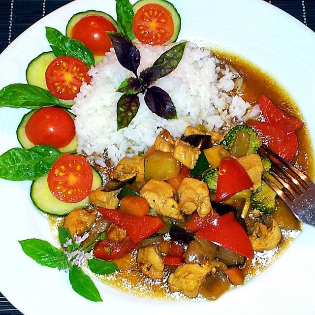 Vegetables with chicken in oyster sauce