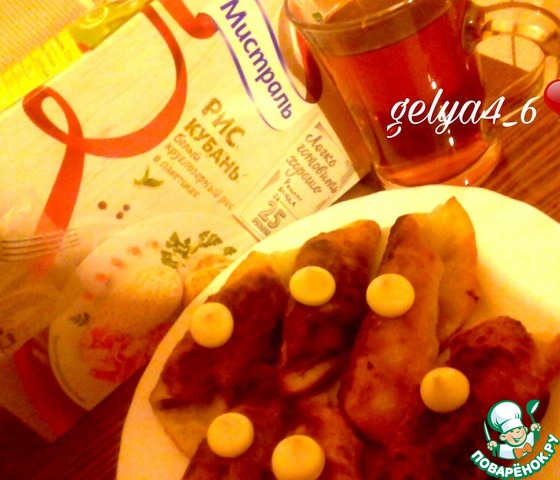 Rolls with rice and fish nuggets