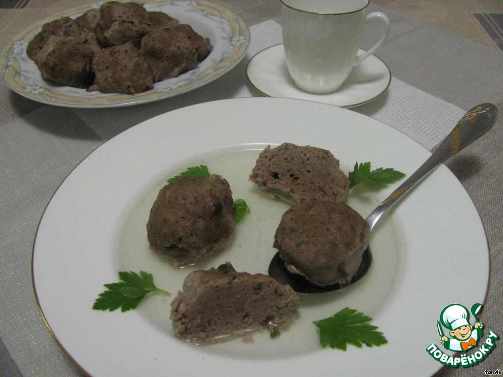 Liver dumplings in broth