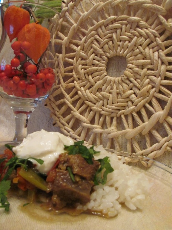 Мясное карри в горшочке