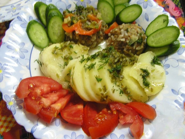 Meat balls with potatoes