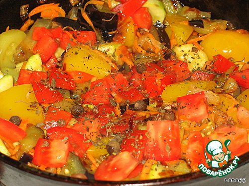 Pasta with vegetable dressing