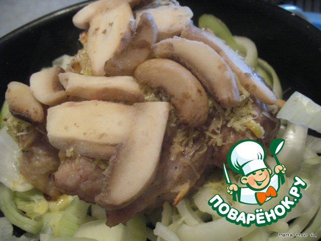 Свинина на луковой 