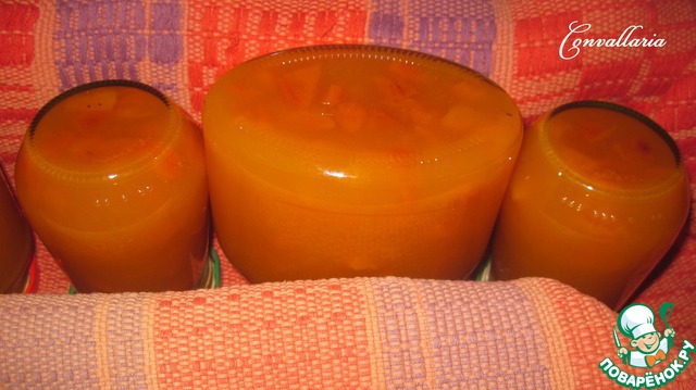 Jam pumpkin and Apple with dried apricots