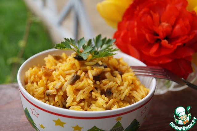 Rice with mushrooms in Amber