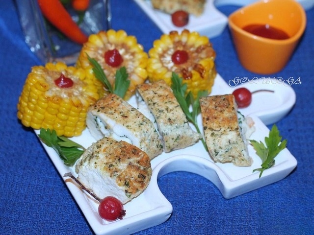 Куриная грудка, фаршированная морепродуктами и сыром